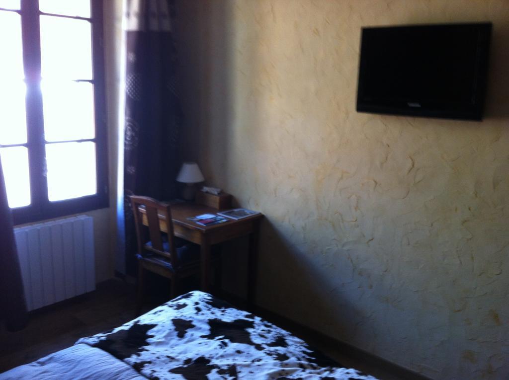 Au Chant Des Marmites Saint-Lary-Soulan Room photo