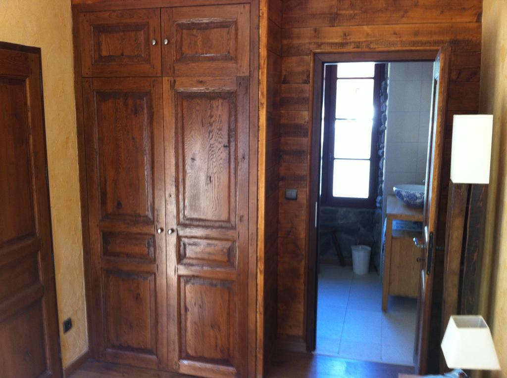 Au Chant Des Marmites Saint-Lary-Soulan Room photo