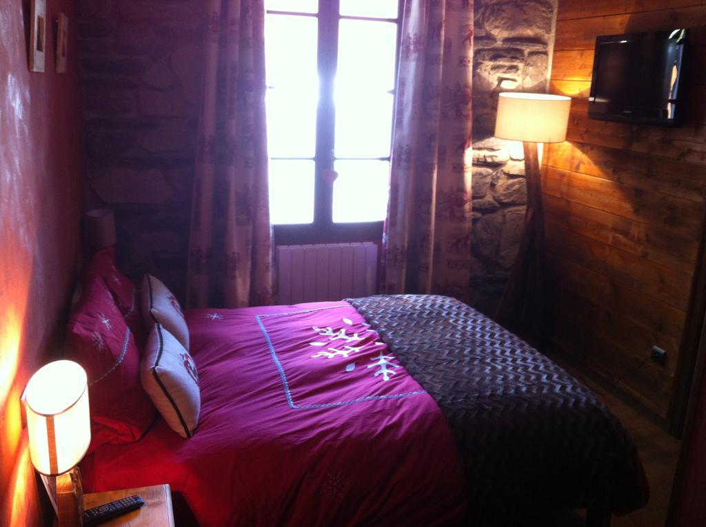 Au Chant Des Marmites Saint-Lary-Soulan Room photo